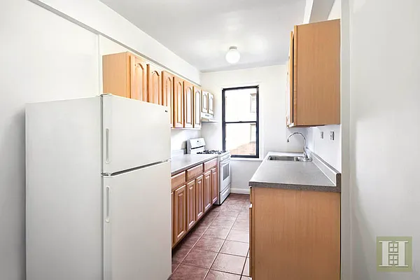 Sold by Halstead Real Estate | media 28