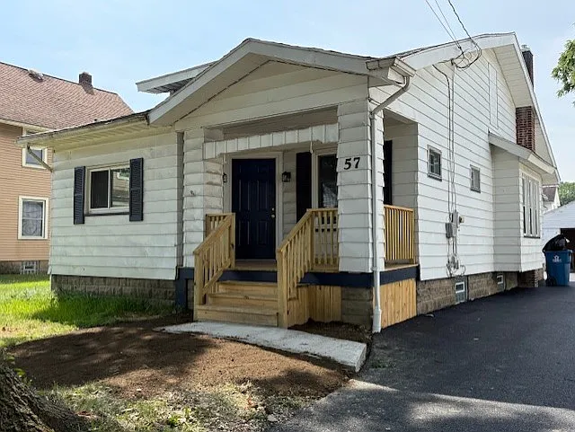 57 E Woodland Ave photo 1