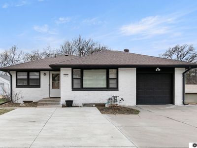 1571 S 48th St, Lincoln, NE, 68506
