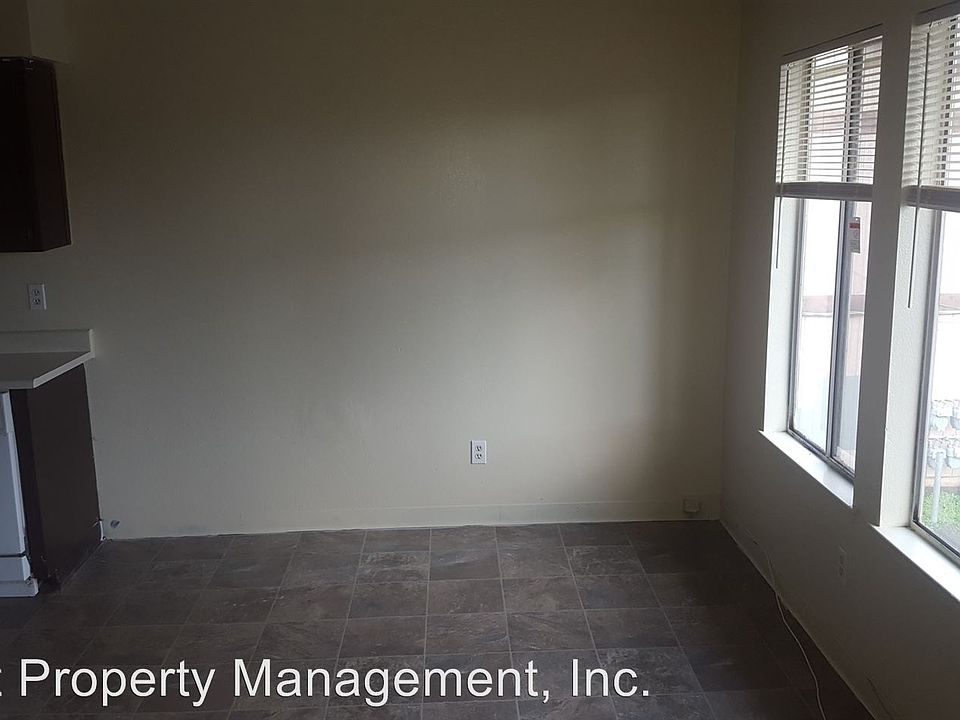 2nd image of 360 Alemar Way APT 4