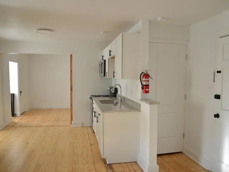 14 W Main St #12 — Photo 3