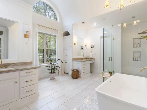 7421 Enchanted Stream Dr, Conroe, TX 77304