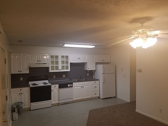 3rd image of 3127 9th Ave