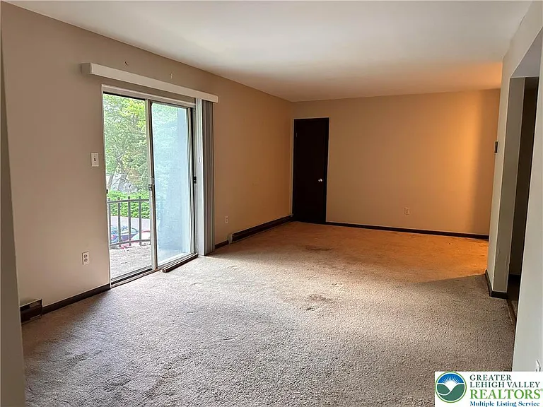 3028 S Pike Ave #6 — Photo 4