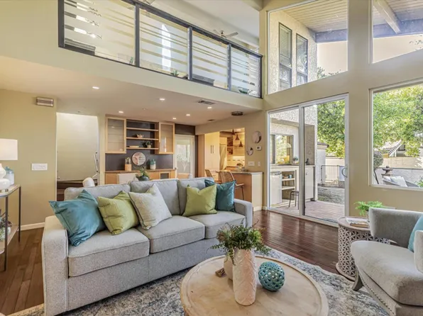 8112 Cabernet Ct, San Jose, CA 95135