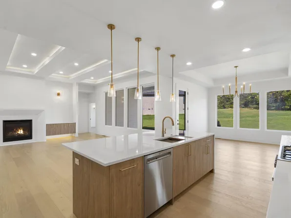 5153 E Barbarosa Court, Springfield, MO 65802