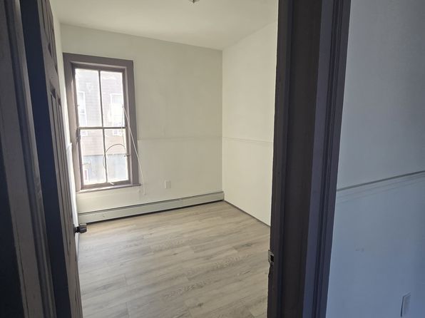 13 Orange St #2