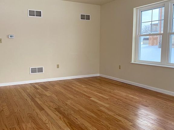 4th image of 1408 Meade St