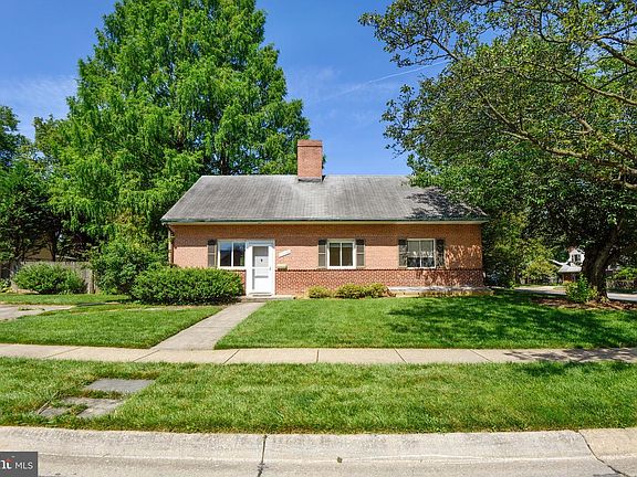 2nd image of 10114 Fleming Ave
