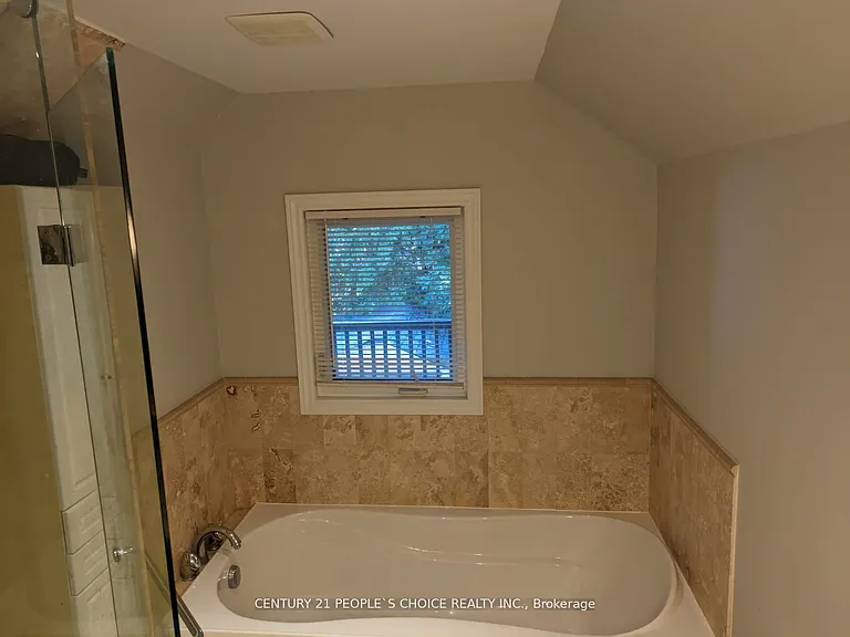 63 Stephen Dr — Photo 13
