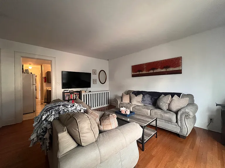 1529 N Van Buren St — Photo 5