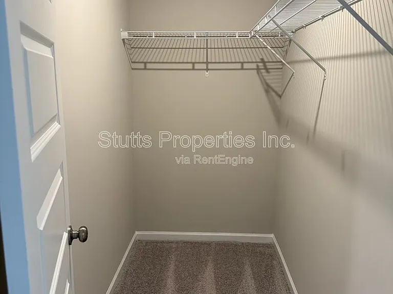 4123 Hudson Ct — Photo 4