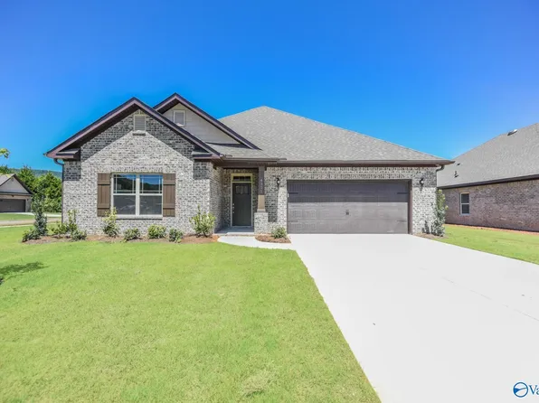 210 Pantene Dr, Huntsville, AL 35811