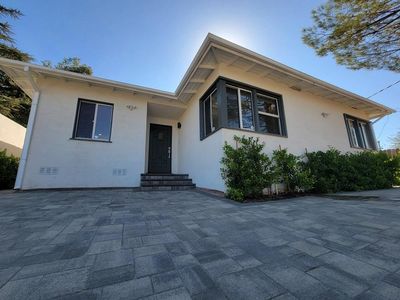 10334 Samoa Ave, Tujunga, CA, 91042
