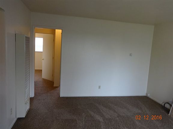 4th image of 564 E 15th St APT 2