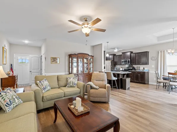 110 Ramble Falls Ln, Erwin, NC 28339