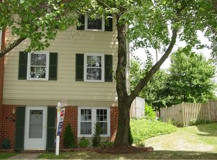 6611 Deer Gap Ct, Alexandria, VA 22310