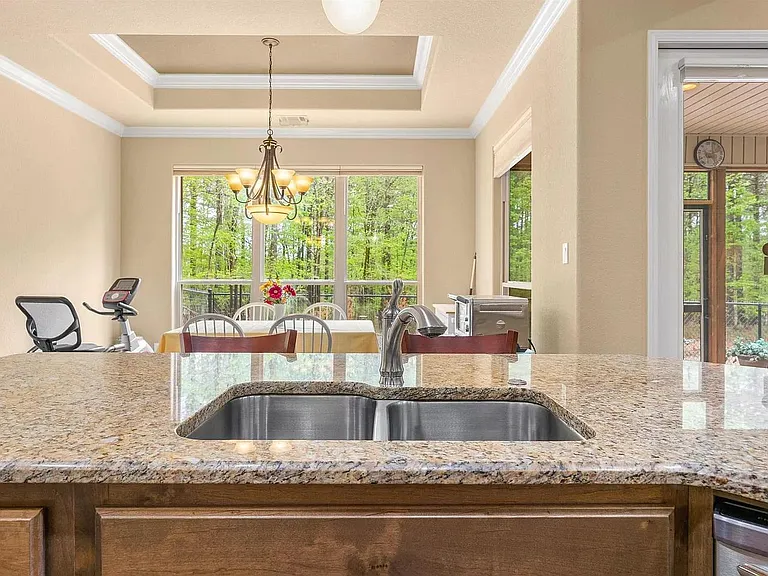 49 Panorama Dr — Photo 9
