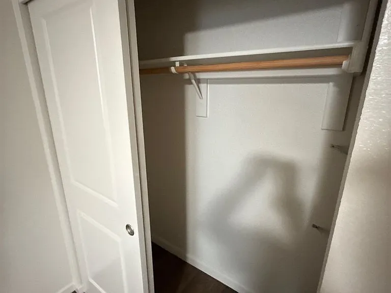 915 Bryan Ct — Photo 16