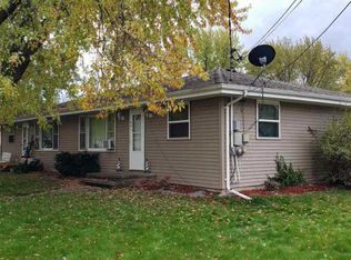 941 Airport Rd, Menasha, WI 54952