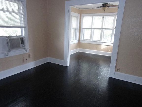 2nd image of 610 5th Ave N APT 2
