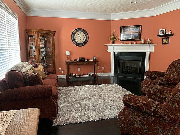 2nd image of 718 Vanderbilt Dr