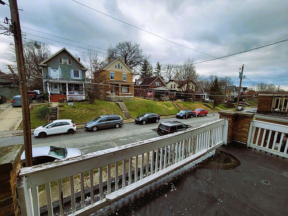 3rd image of 1057 Schiff Ave #2