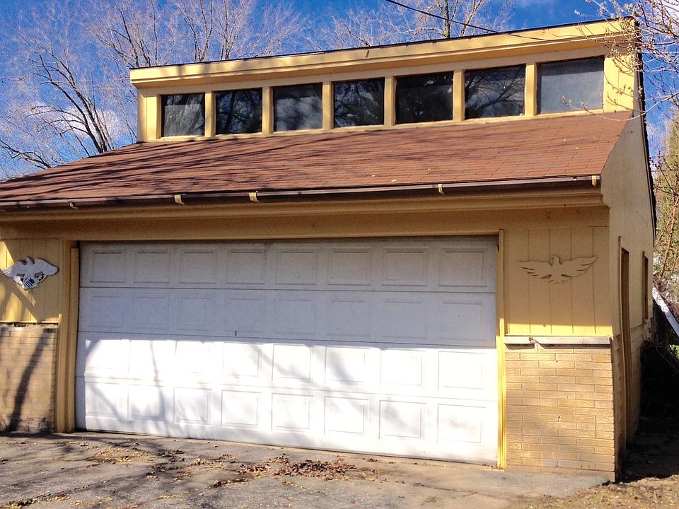 2nd image of 25907 Barbara St