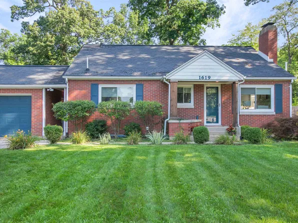 1619 Corby Blvd, South Bend, IN 46617