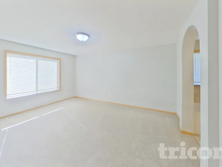 10883 Tyler Ct NE — Photo 5