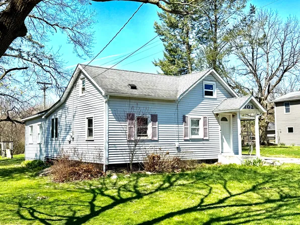 702 S Davis St, Vicksburg, MI 49097