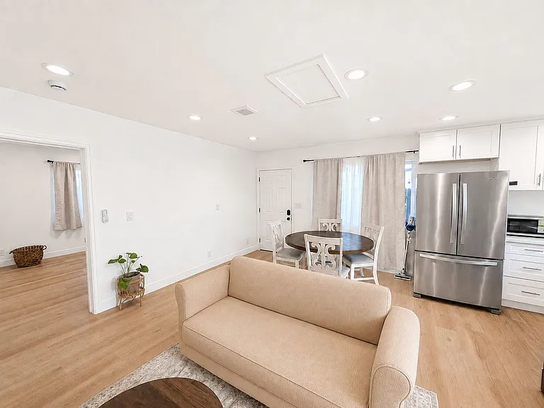 2886 Sumner Ave — Photo 12