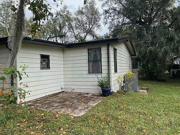 5th image of 4 Pine Falls Dr