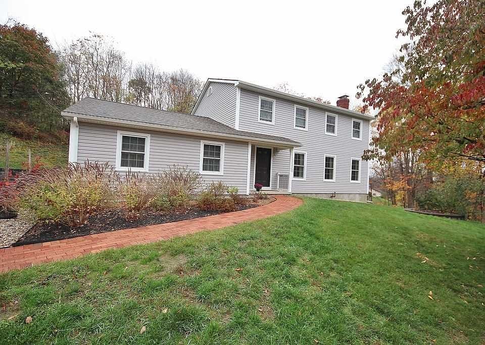 1st image of 95 Thornhill Dr