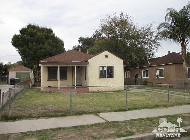 1st image of 1154 W 15th St
