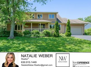 9S724 Clarendon Hills Rd, Willowbrook, IL 60527