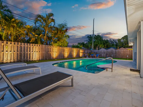 1838 16th Ave N, Lake Worth, FL 33460