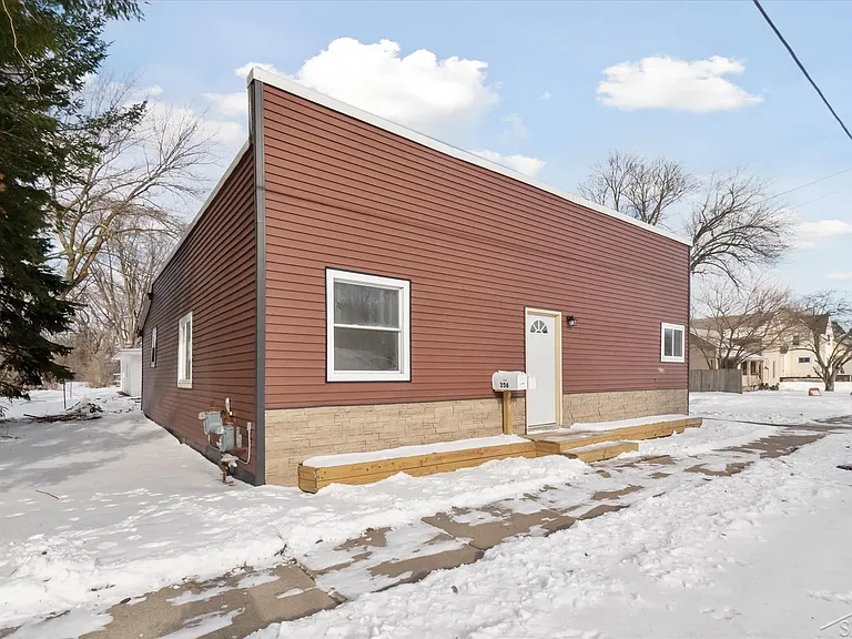 356 Shattuck Rd — Photo 18
