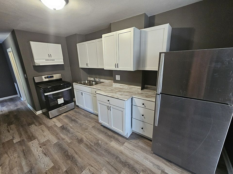1st image of 1418 22nd Ave