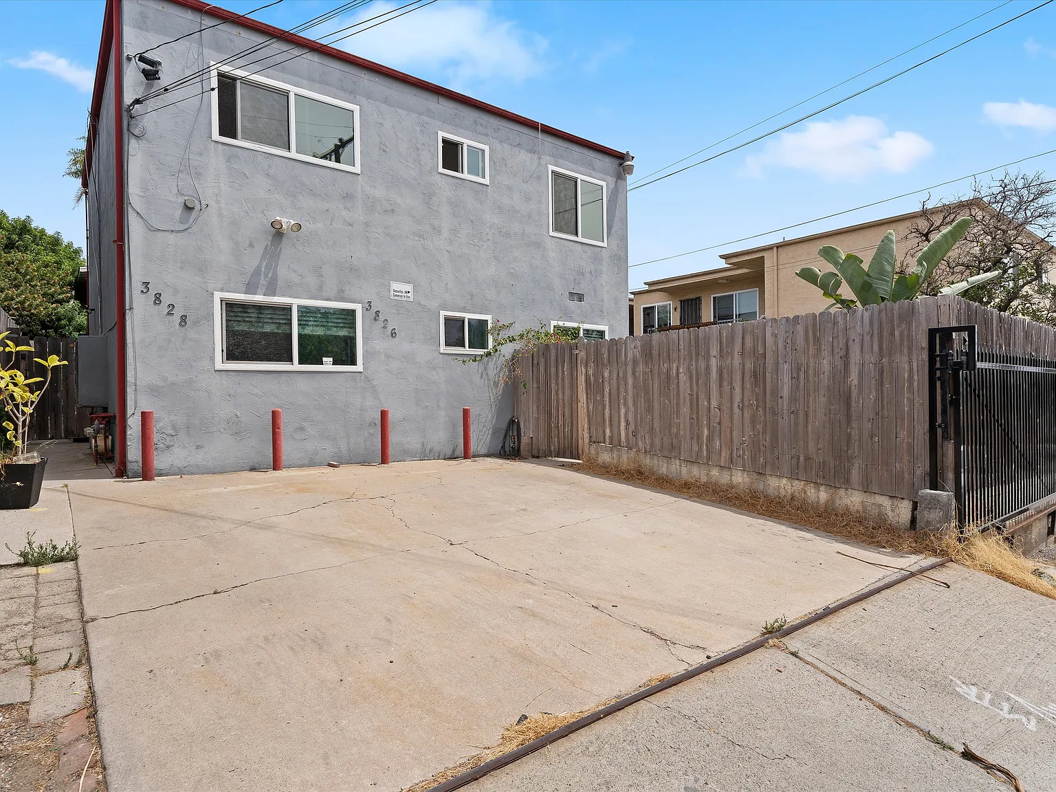 2 bed, 750 sqft, $2,395 — Photo 2