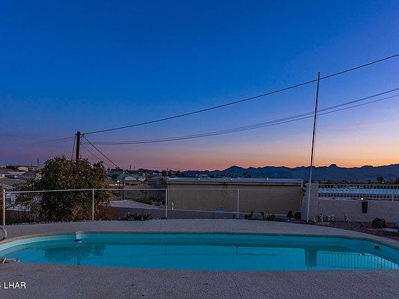3rd image of 2780 Empress Ct