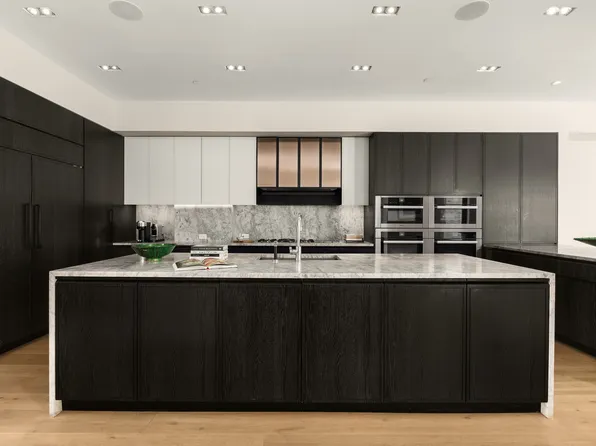 11 Beach Street image 4 of 28