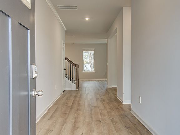 2nd image of 254 Arnewood Cir