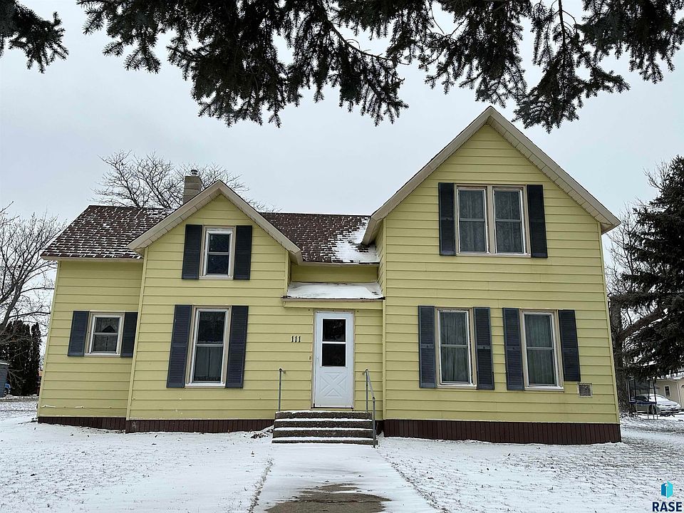 1st image of 111 N Dakota St