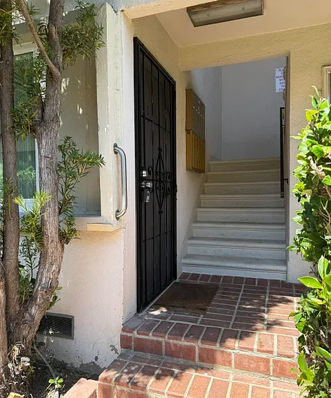 12538 Venice Blvd #1 — Photo 25