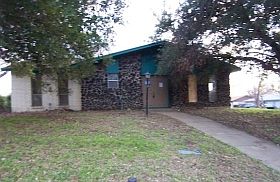 1st image of 2800 Gene Ln