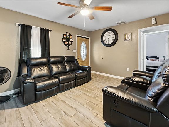 3rd image of 601 Van Cleve Drive