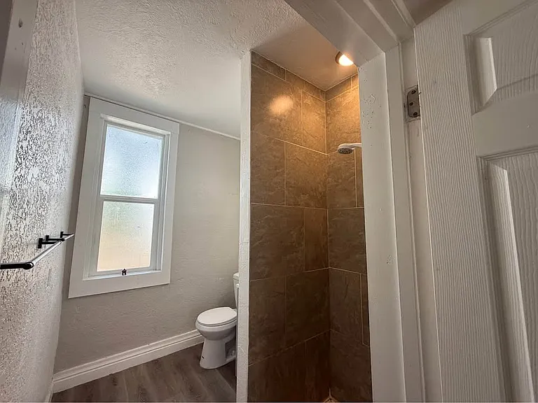 2557 Adams Ave #1 — Photo 13