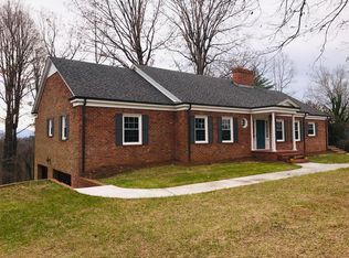 313 Coffey St, North Wilkesboro, NC 28659