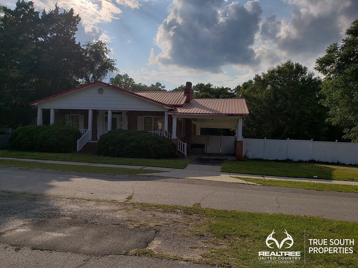 137 N Main St, Brunson, SC 29911 Zillow